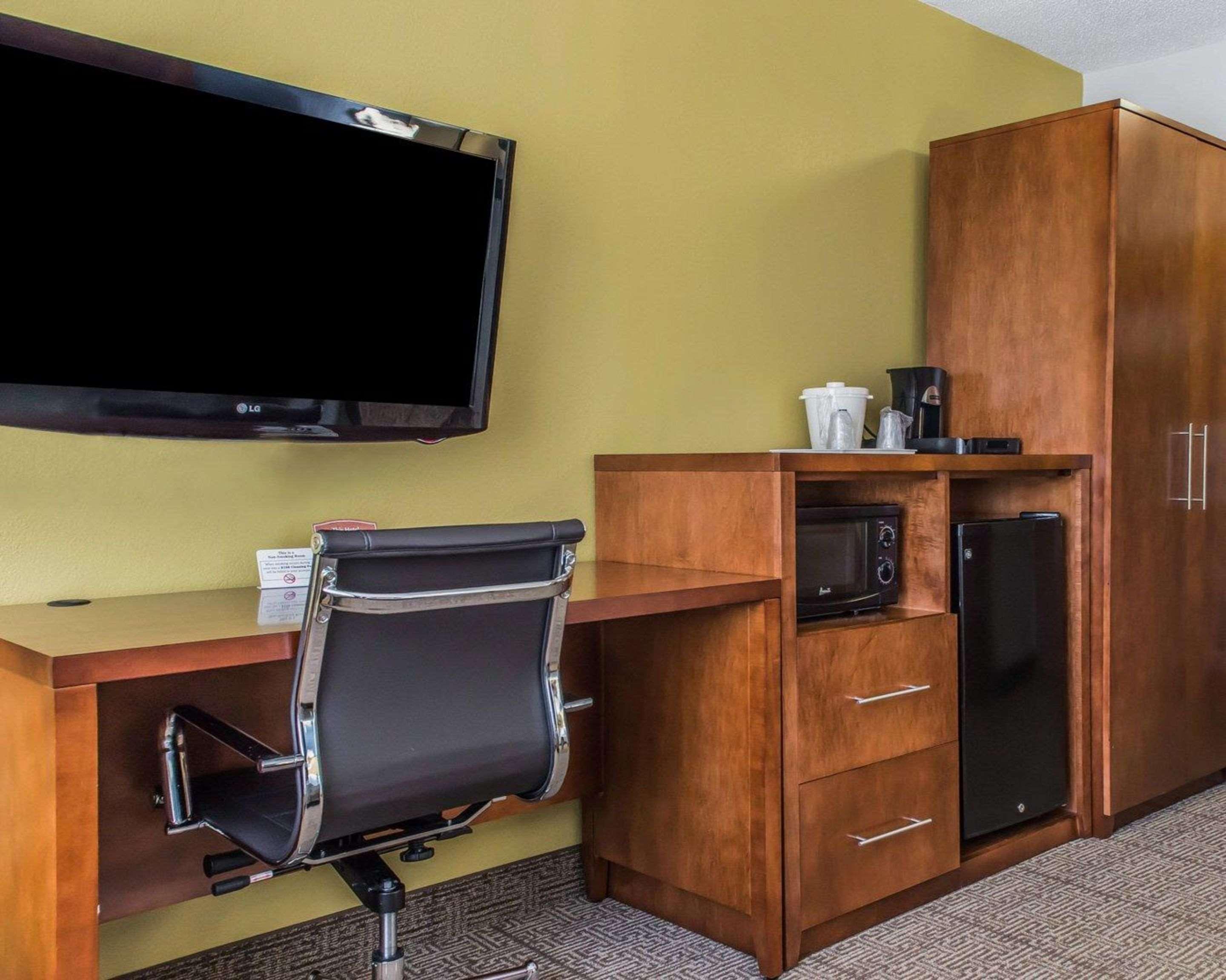 Comfort Inn Belle Vernon Εξωτερικό φωτογραφία