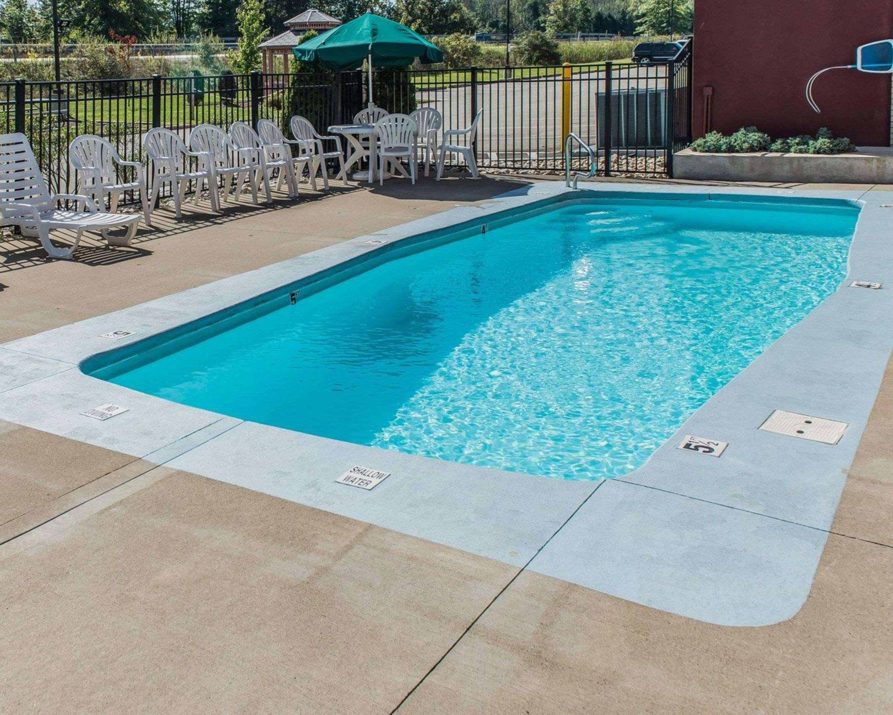 Comfort Inn Belle Vernon Εξωτερικό φωτογραφία