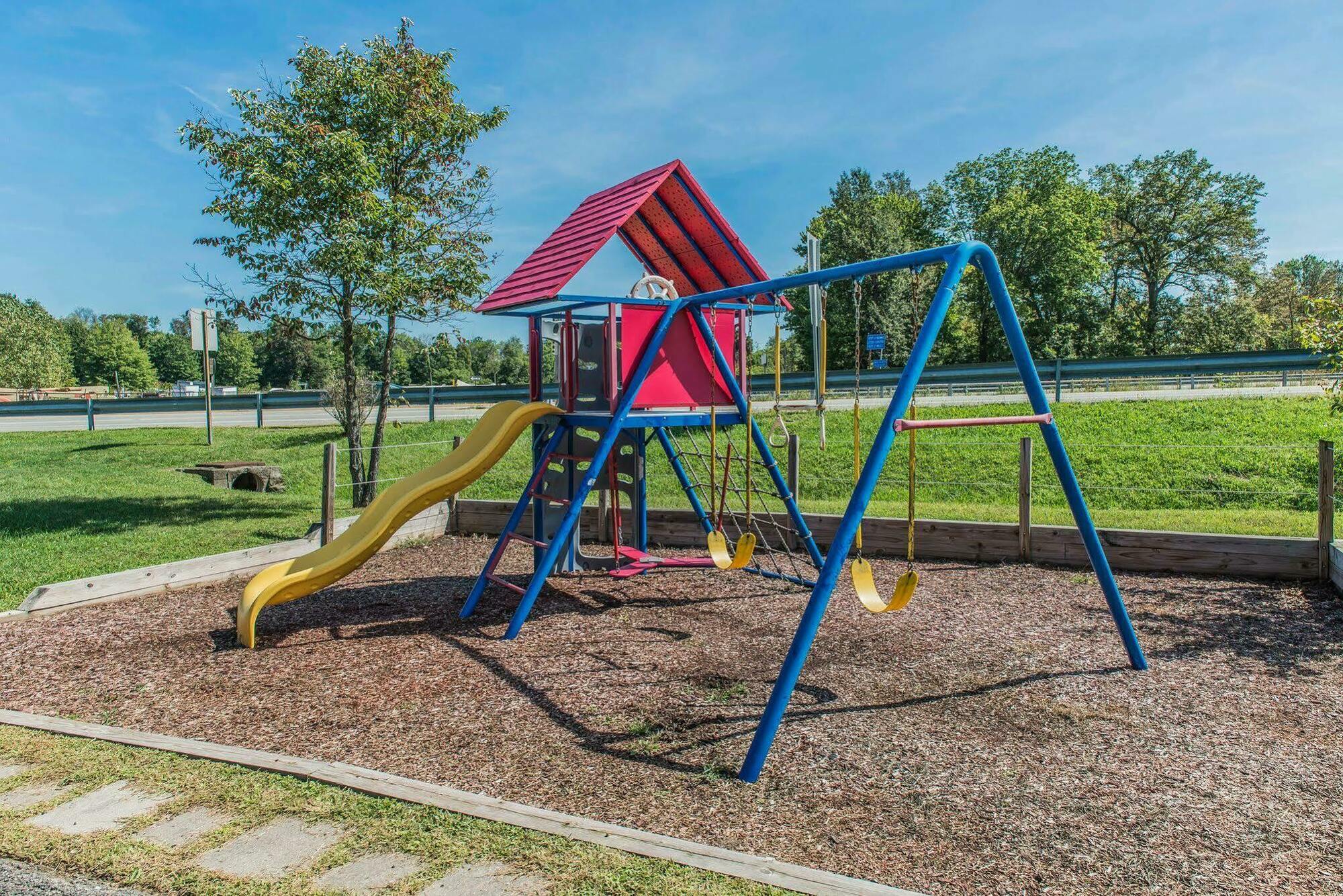 Comfort Inn Belle Vernon Εξωτερικό φωτογραφία